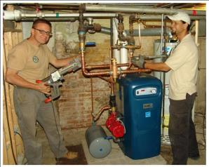 Effective Air Technicians Hard at Work